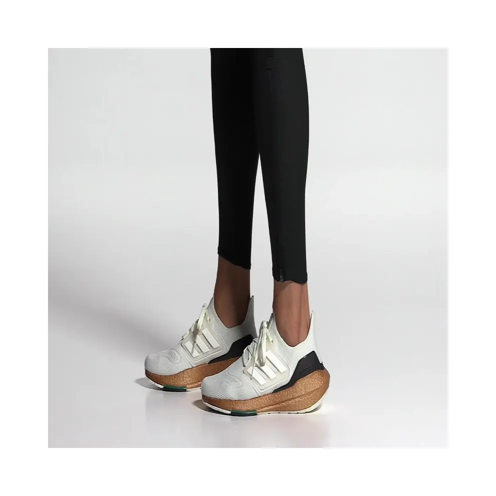 adidas Ultraboost 22 Made with Nature White Tint / Zero Metalic / Core Black (HP9183)