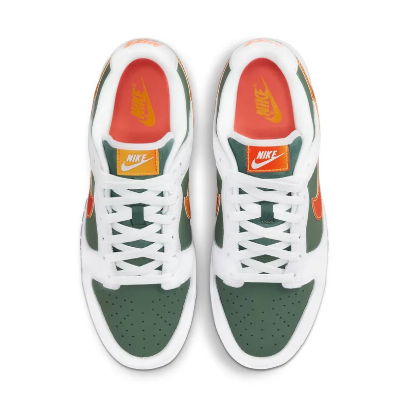 Nike Dunk Low SE NY vs. NY (DN2489-300)
