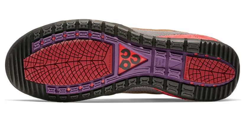 nike-acg AQ9333-226