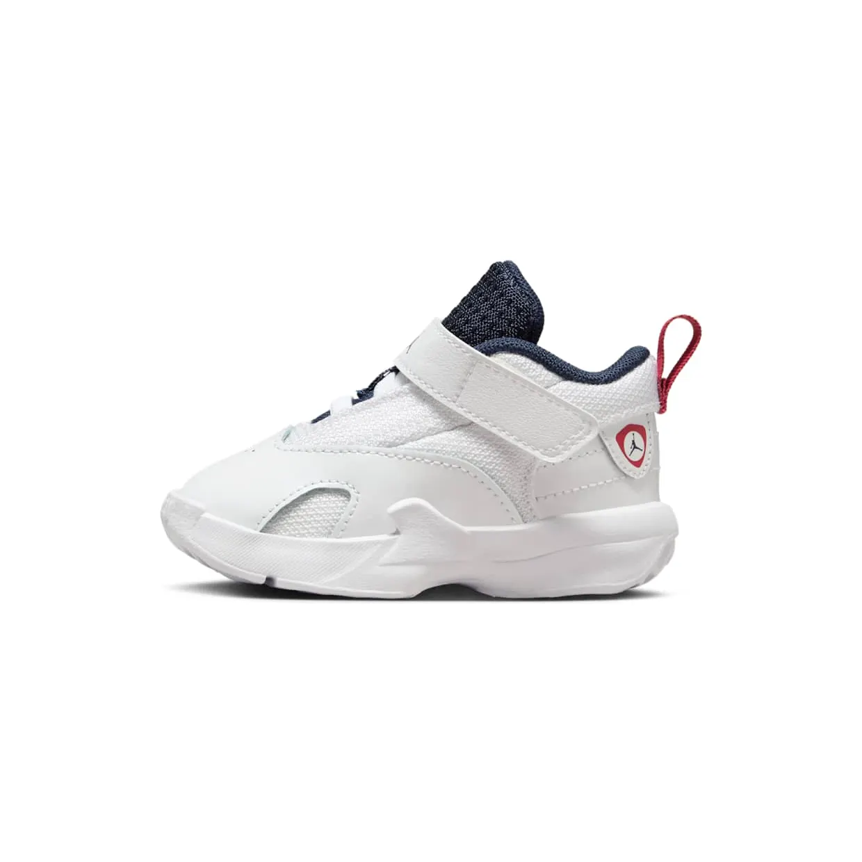 air-jordan-max-aura FQ8296-100