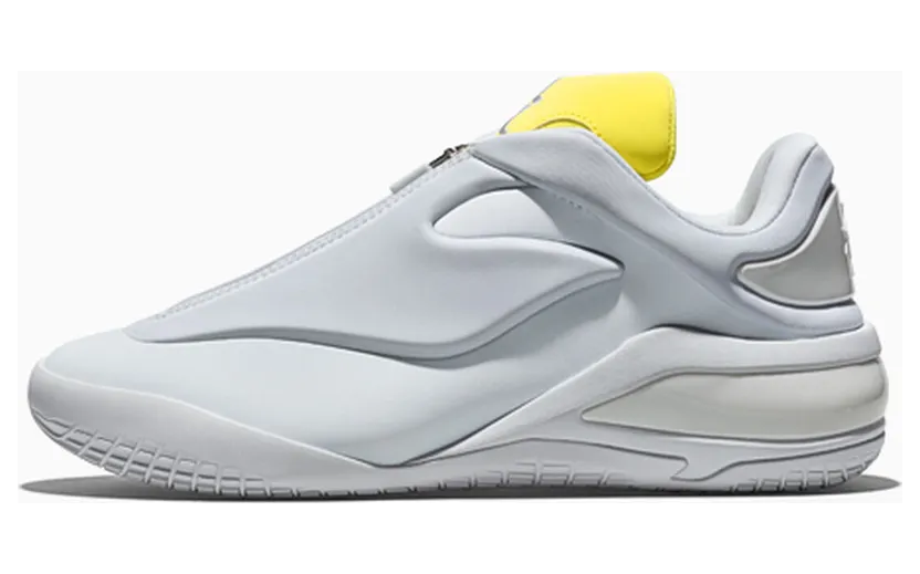Converse SHAI 001 “Ghosted”: een witte schoen en een onbeantwoorde vraag (3)