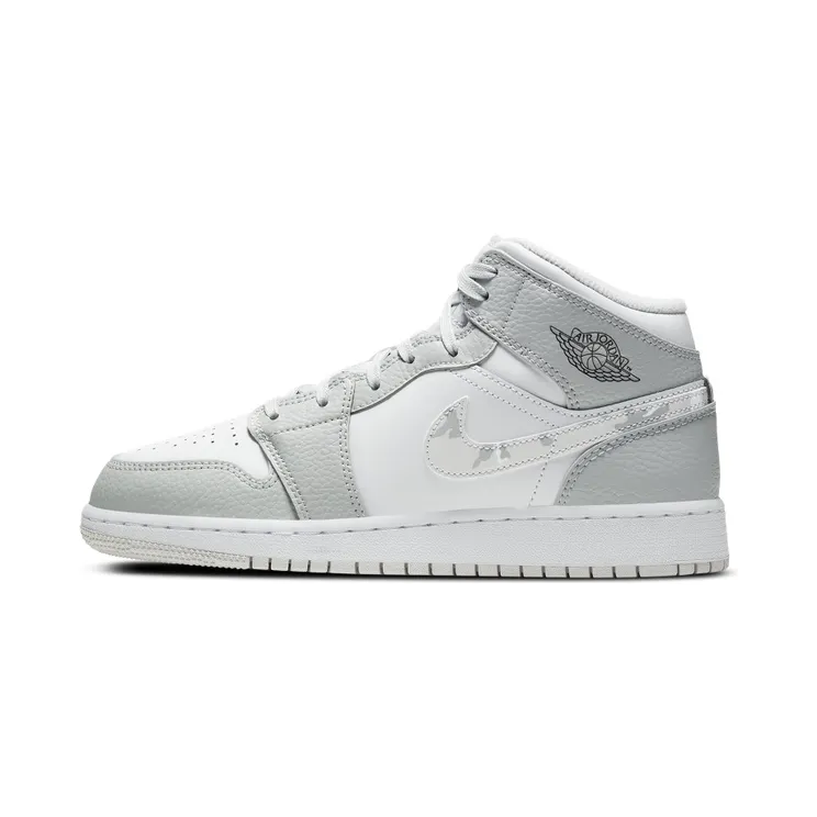 Air Jordan 1 Mid SE GS ‘Swoosh Logo – Grey Camo’ White/Photon Dust/Grey Fog (DD3235-100)