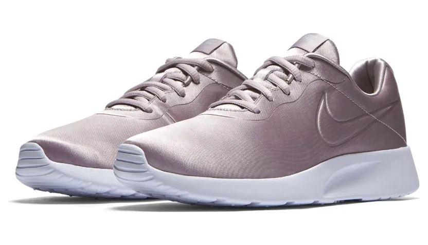 Nike Tanjun Premium Particle Rose Satin (W)