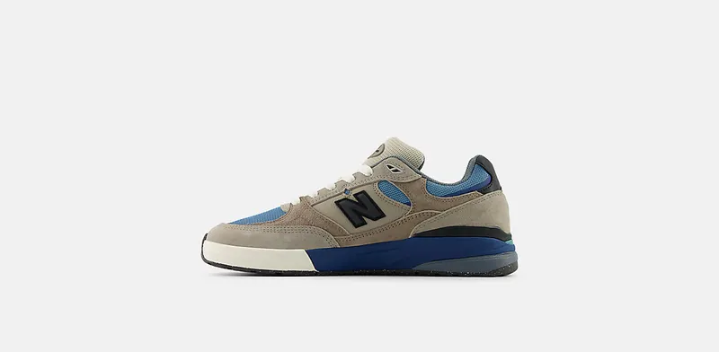 New Balance x Andrew Reynolds Numeric 933 Mushroom Navy (UN933ASB)