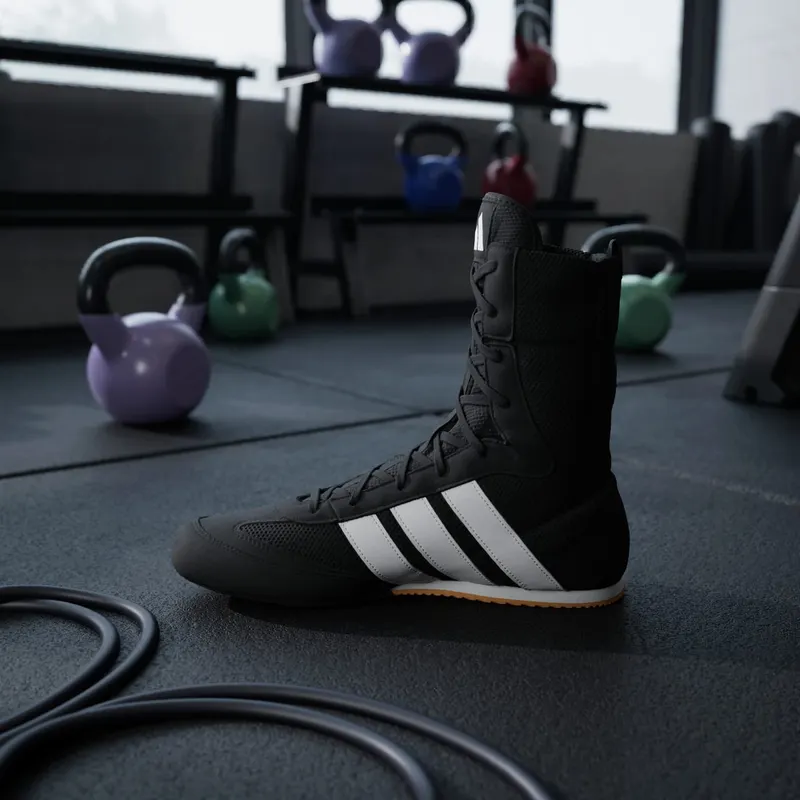 Adidas Box Hog Classic Core Black / Cloud White / Core Black (JQ8538)
