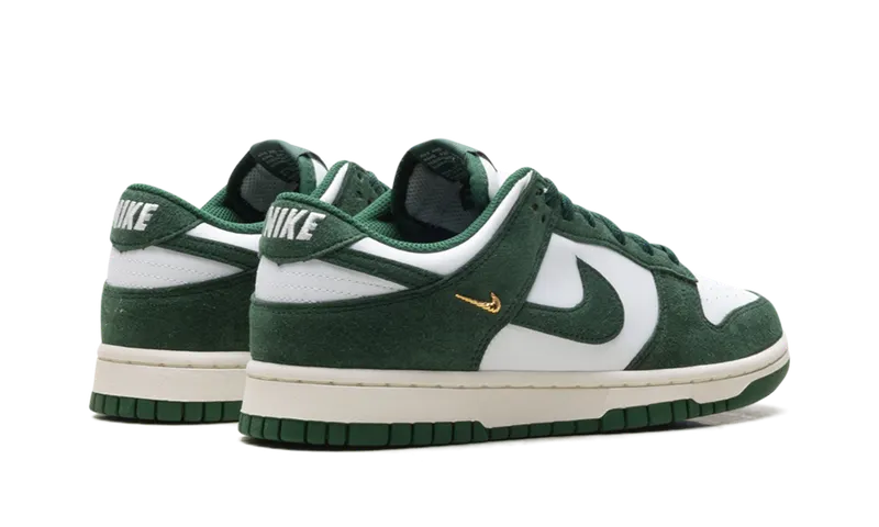 Nike Dunk Low “Mini Swoosh – Gorge Green” (IB4417-100)