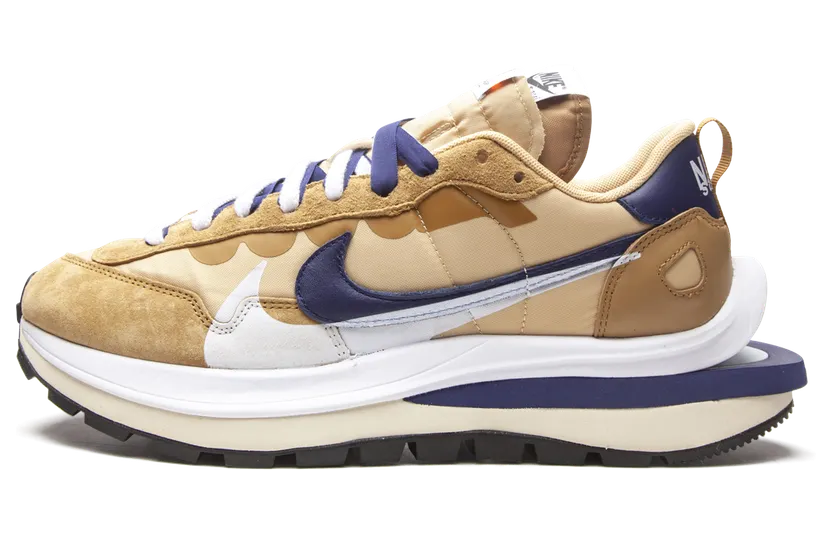 Nike Sportswear Nike x Sacai Vaporwaffle (DD1875 200)