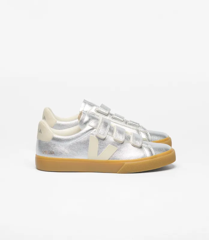 VEJA Recife aus Leder – Silver (RC0520779)