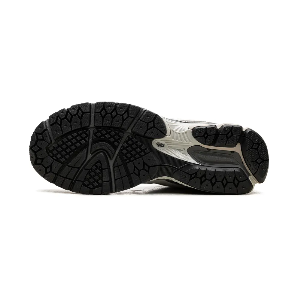 New Balance 2002R “Raincloud Concrete” (M2002RRW)