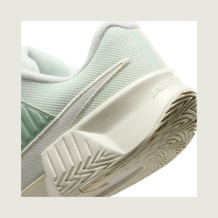nikecourt IB6560-003
