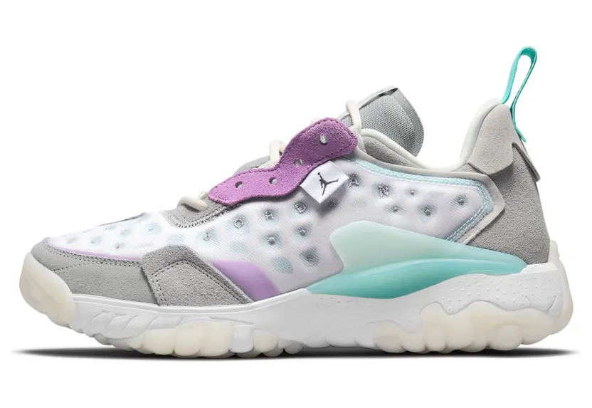 Jordan Delta 2 Grijs – “White / Aqua / Purple” (CV8121-002)