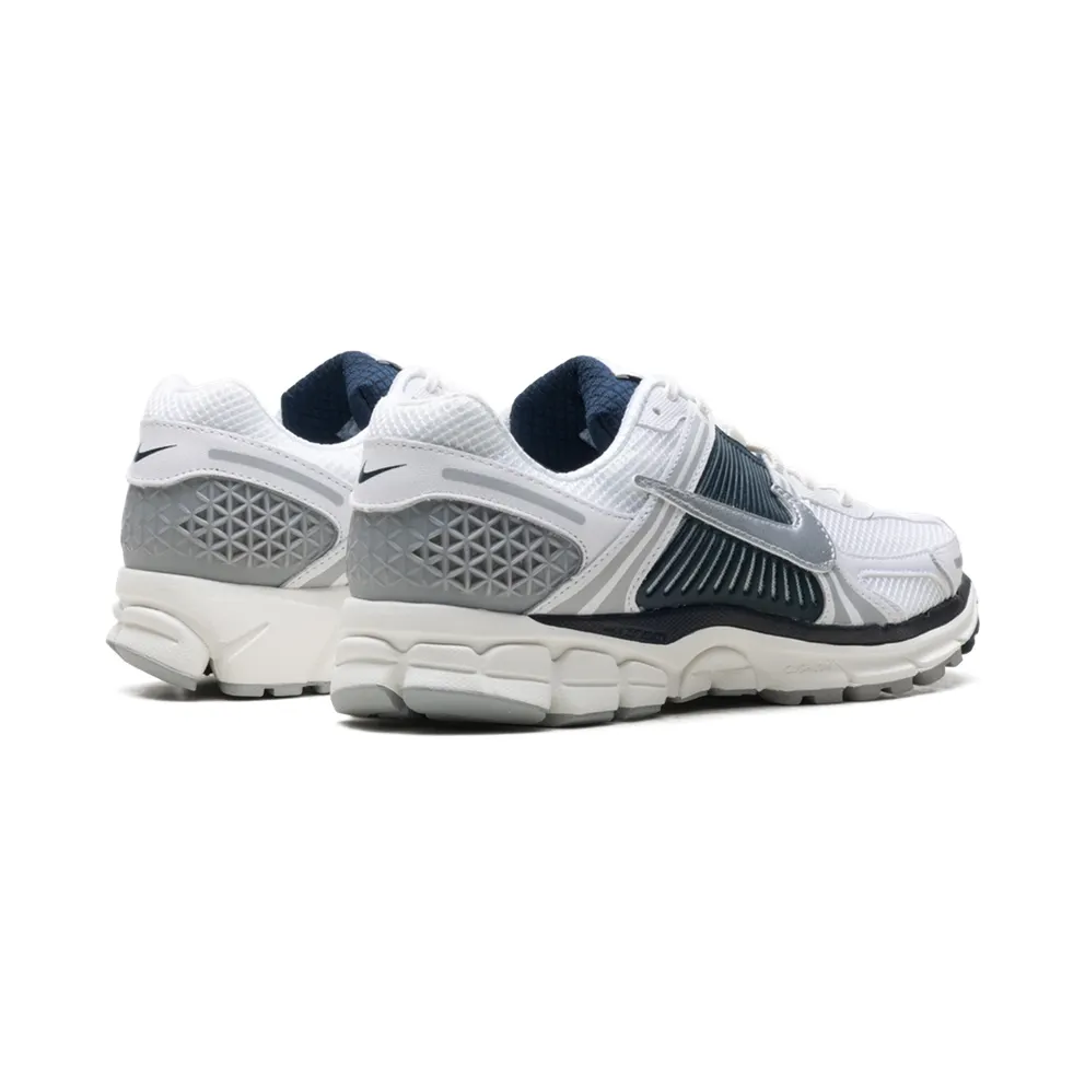 Nike Air Zoom Vomero 5 “White Armory Navy” (HV2412-100)