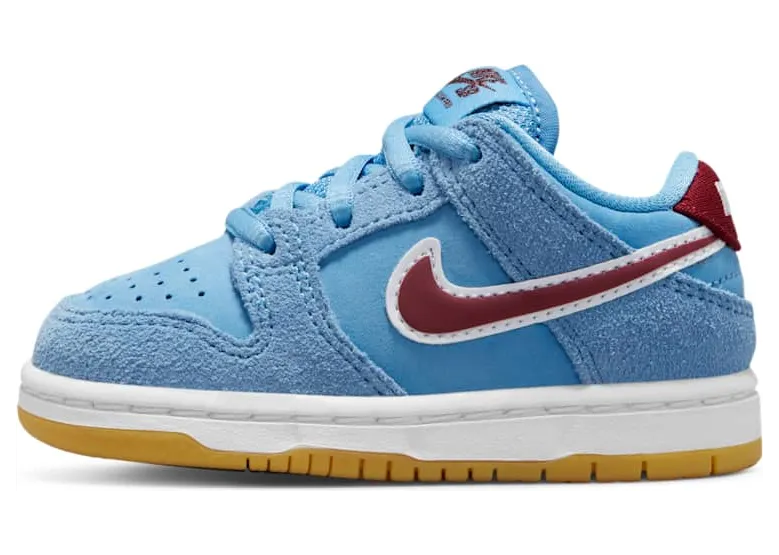 Nike SB Dunk Low Philadelphia Phillies (DN3673-400)