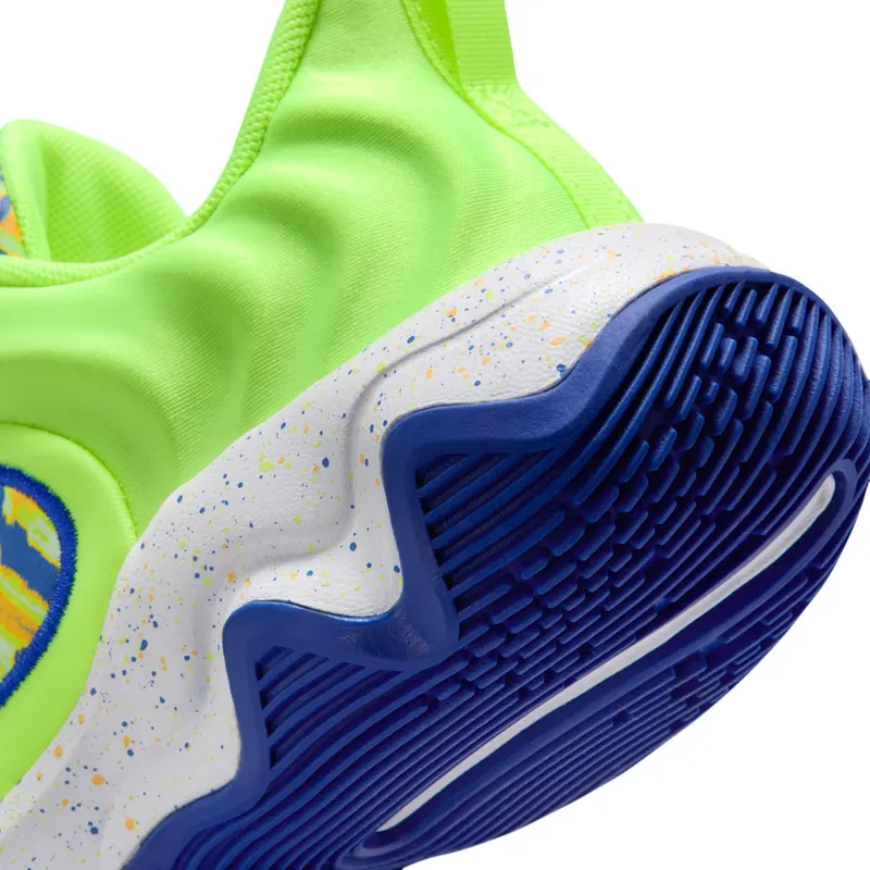 nike-giannis-immortality IQ0818-700