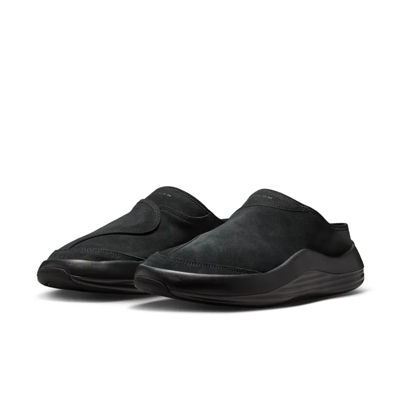 Jordan Future Mule – “Black / Dark Smoke Grey” (HV5073-005)