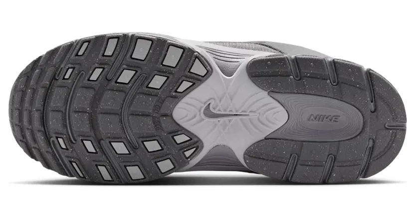 nike-v5-rnr IO1644-001