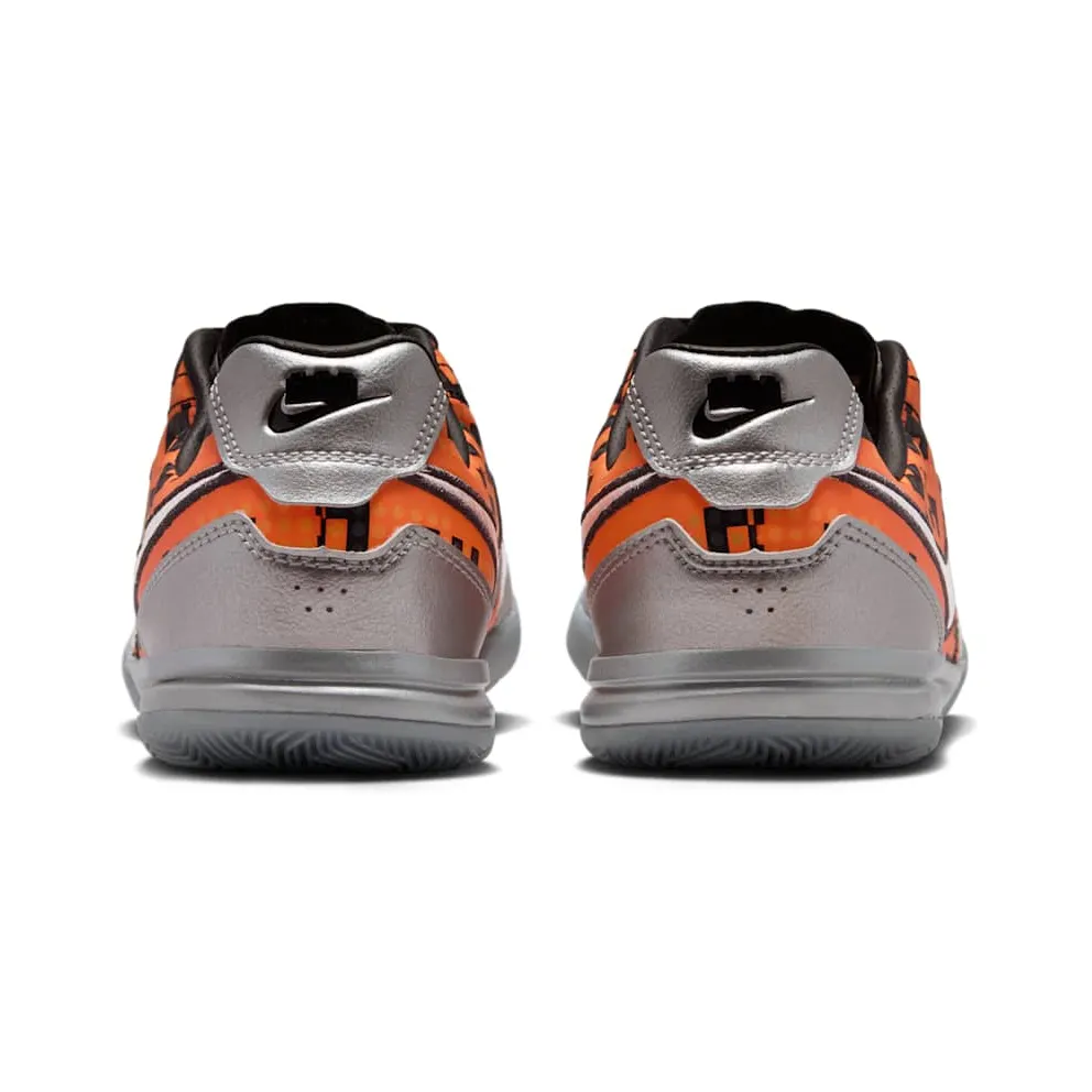Nike Streetgato Metallic Silver/Safety Orange/Black/White (IO2390-002)