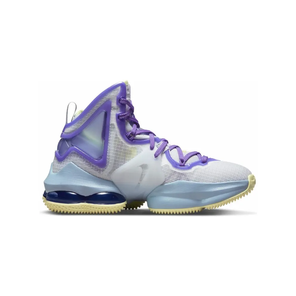 LeBron 19 Older Kids’ Basketball Blue (DD0418-412)