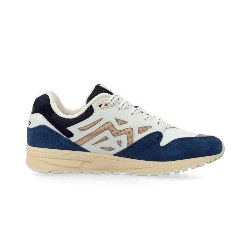 Karhu Legacy 96 (true navy / irish cream) – F806064
