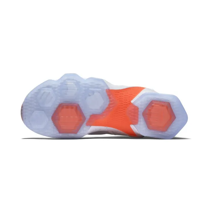 nike-lebron-13 807219-108