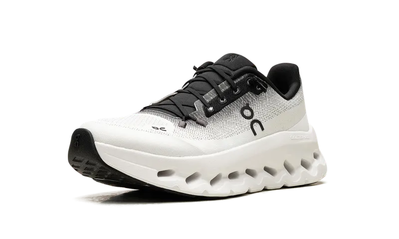 On Running Cloudtilt “Black/Ivory” (3WE10051430)