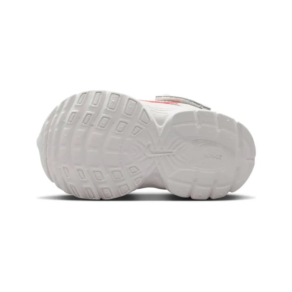Nike V5 RNR TD “Valentine’s Day (2026)” (IQ6637-121)