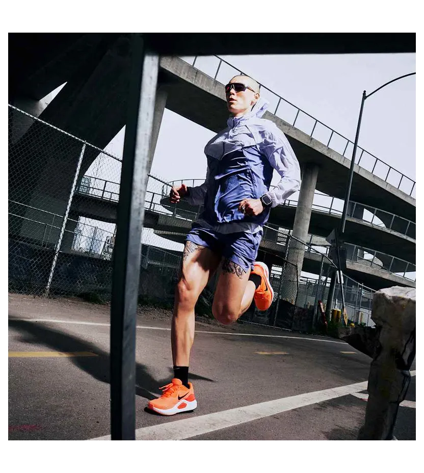 nike-structure-26 HQ2588-001
