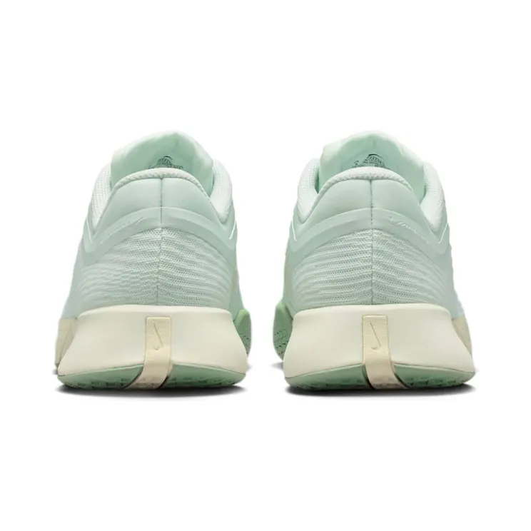 nikecourt FZ2158-301