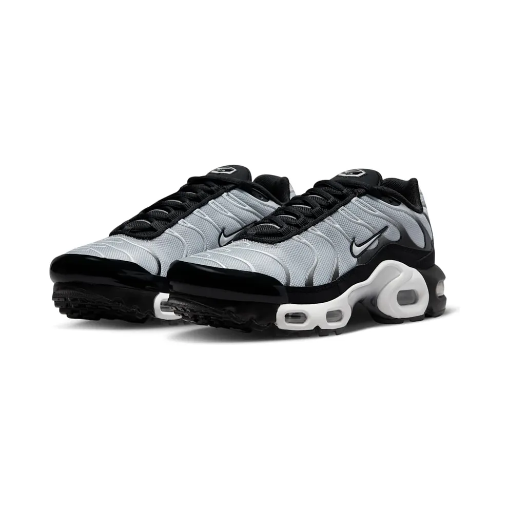 Nike Air Max Plus Older Kids’ Black (CD0609-018)