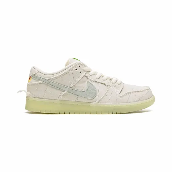 Nike SB Dunk Low Mummy sneakers – Beige (DM0774)