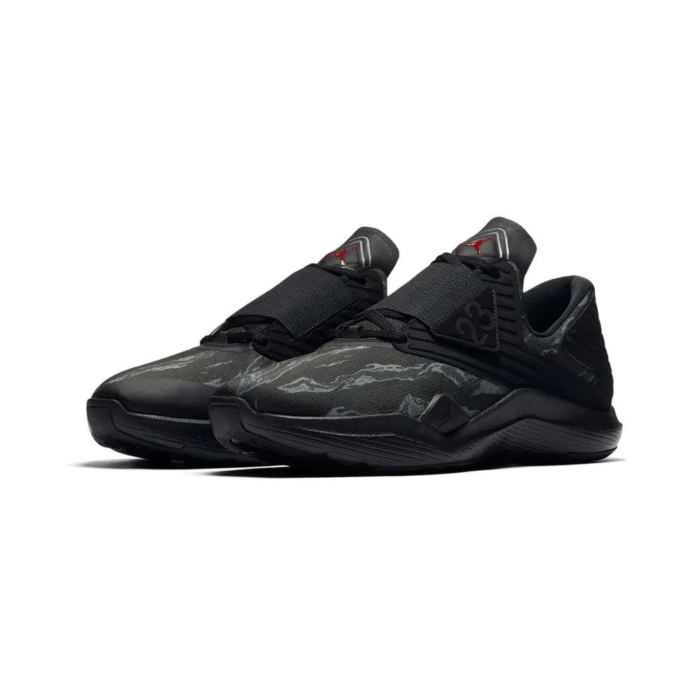 Jordan Relentless “Black Gym Red” (AJ7990-006)