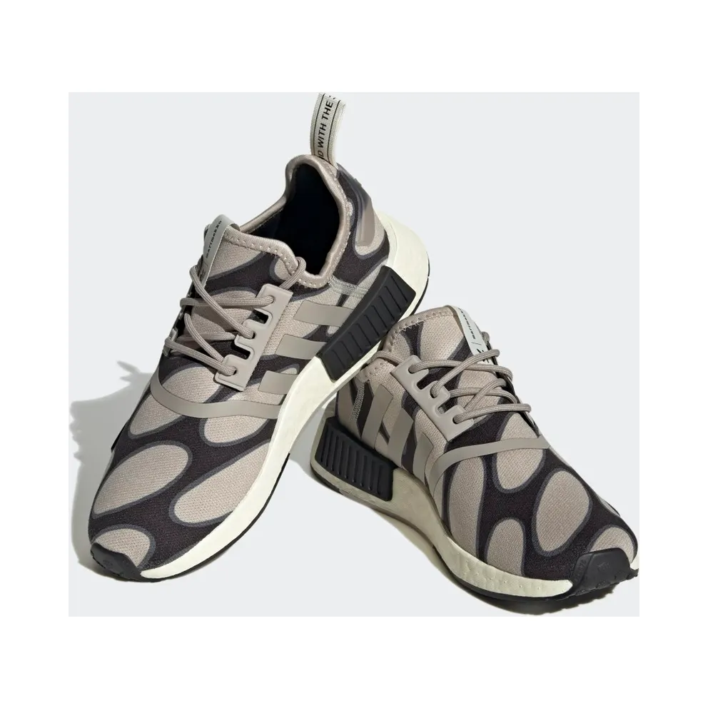 Adidas NMD_R1 Core Black / Off White / Grey Six (HP9780)