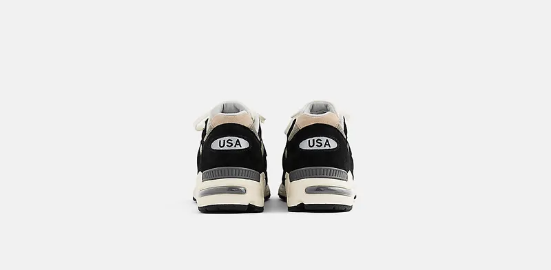 New Balance 990 v2 “Teddy Santis – Black” (M990TE2)
