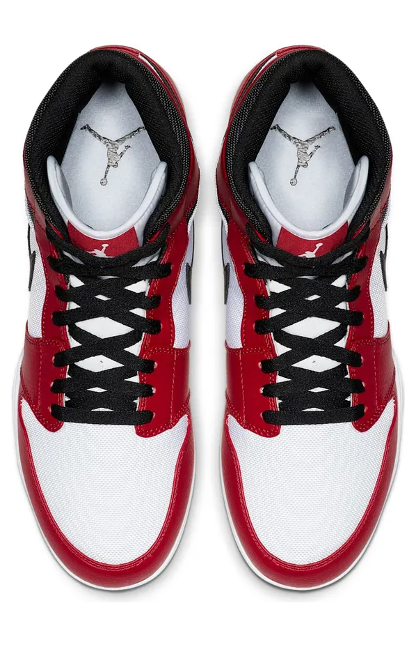 air-jordan-1 AR5604-106