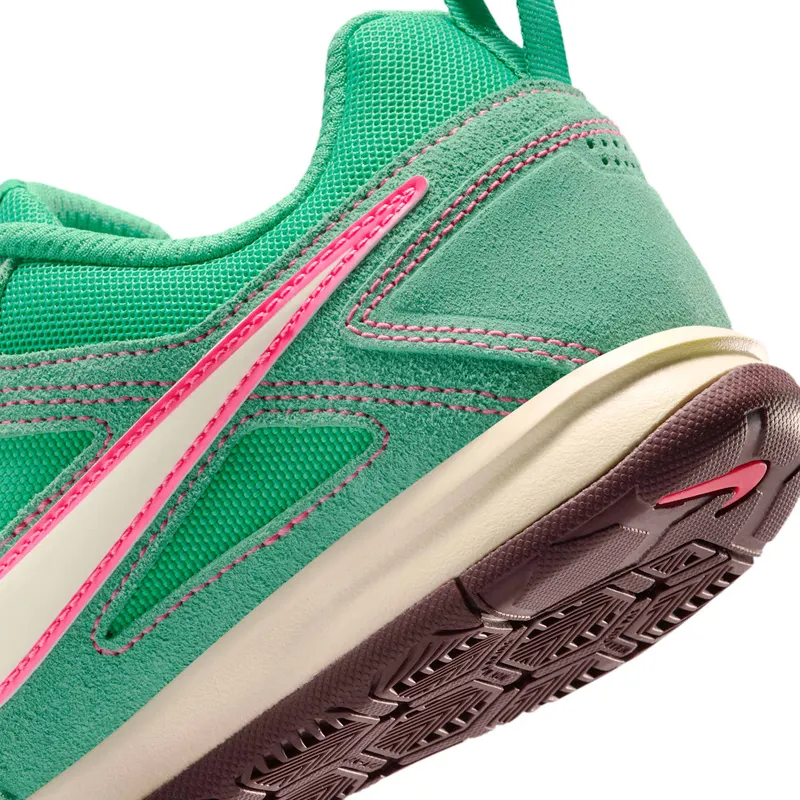 nike-gato II7085-301