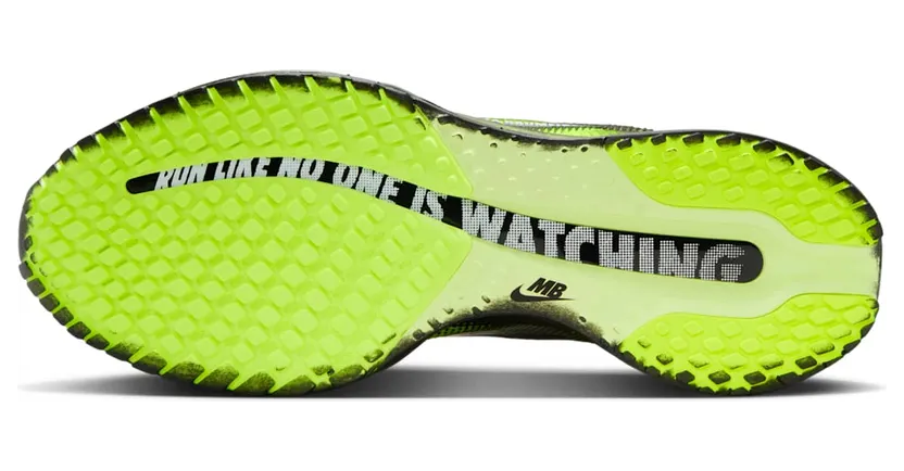 nike-air-zoom IQ7336-700