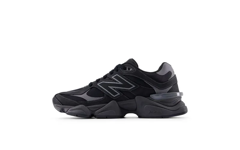 New Balance 9060 “Mono Black” (U906079E)