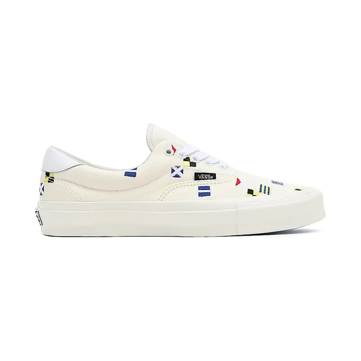 vans-style VN0A4UVGAR9