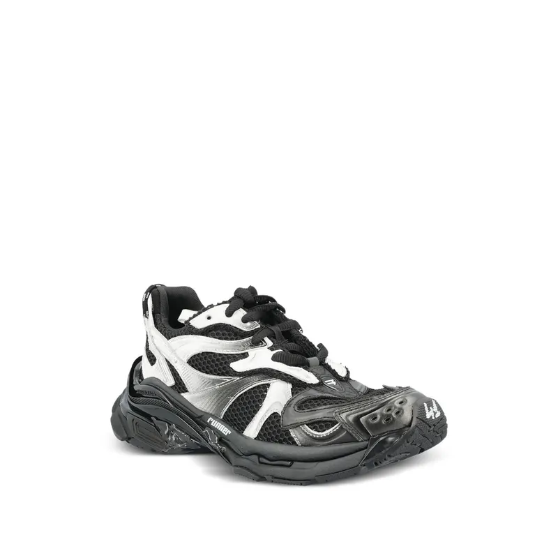 Balenciaga Runner “Black/White” (779066 WRN2G 1090)