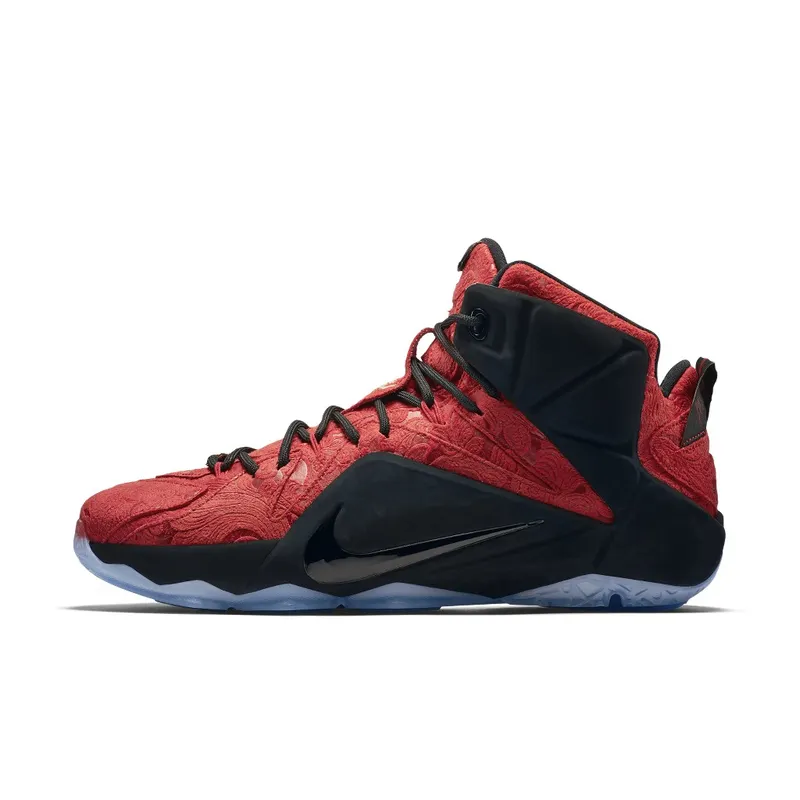 Nike LeBron 12 EXT King’s Cloak University Red/University Red-Black-Metallic Gold (748861-600)