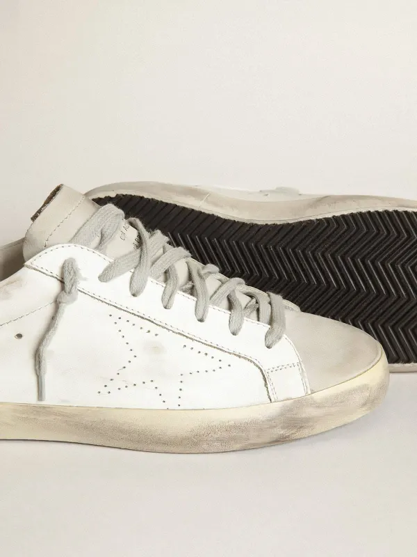 Golden Goose Super-Star In White Leather With Perforated Star And Beige Nubuck Heel Tab (GWF00105.F002942.10276) (4)