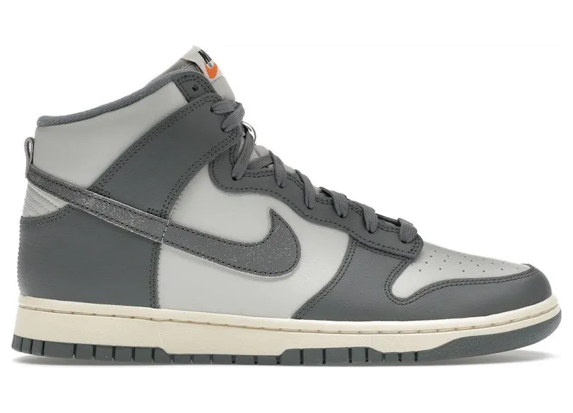 Nike Dunk High Vintage Light Bone Grey (DM0582-001)