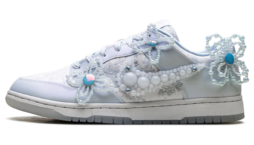 Nike Dunk Low “Susan Fang” (HV8575-100)