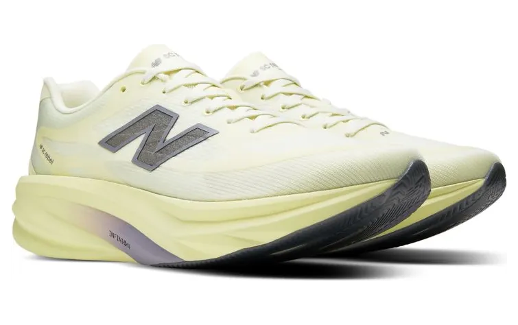 new-balance-sneaker MREBX4A2