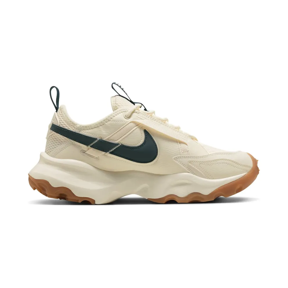 Nike TC 7900 “Pale Ivory Armory Navy” (DD9682-103)