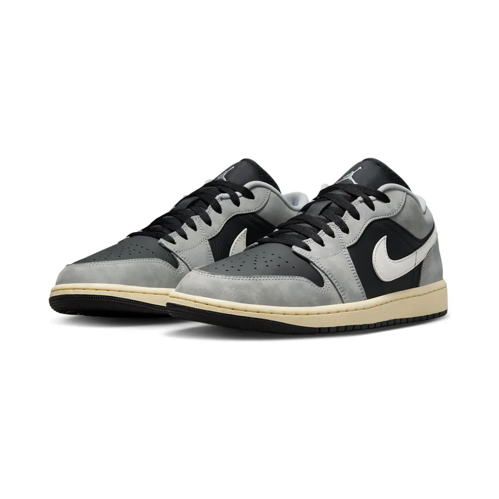Air Jordan 1 Low SE “Light Smoke Grey” (HQ2010-012)