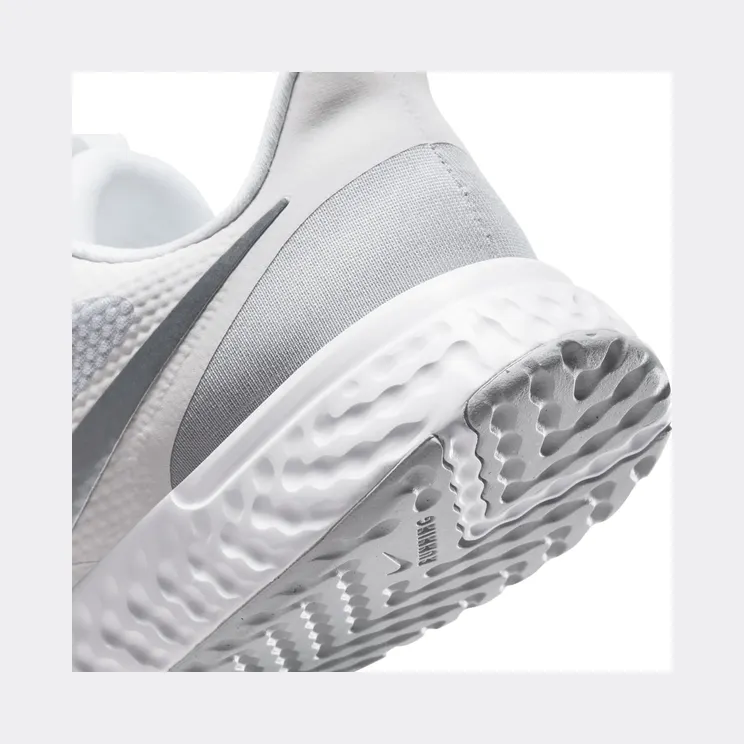 nike-revolution BQ3207-100