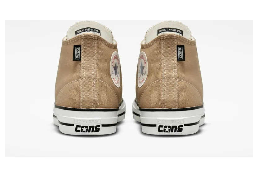 converse-chuck-taylor-all-star A02419C