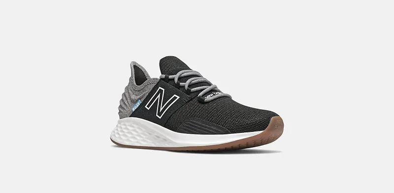 New Balance Fresh Foam Roav Tee Shirt Black/Grey (WROAVTK)