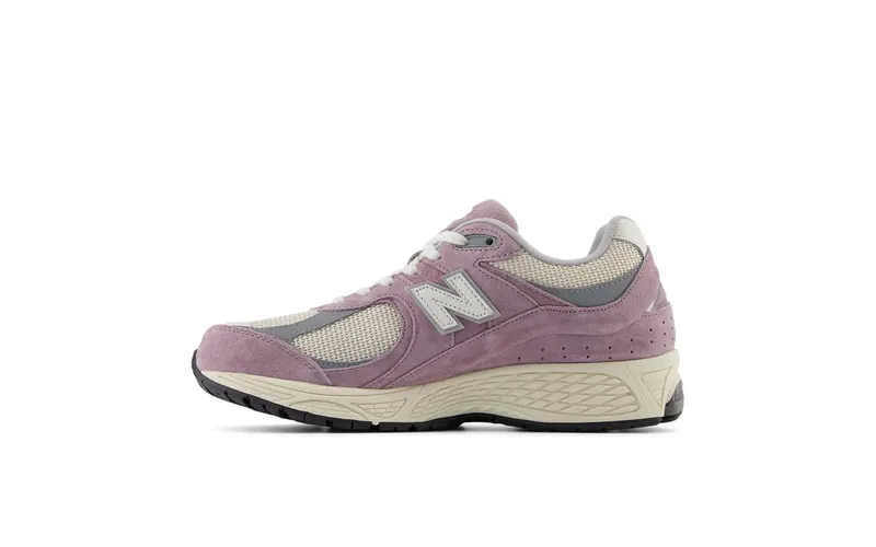 New Balance 2002R “Ice Wine White” (U2002RRB)